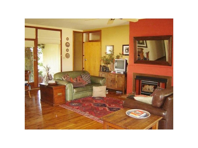 - Cowra, Blayney NSW 2799