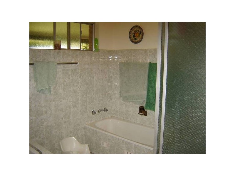 - Cowra, Blayney NSW 2799
