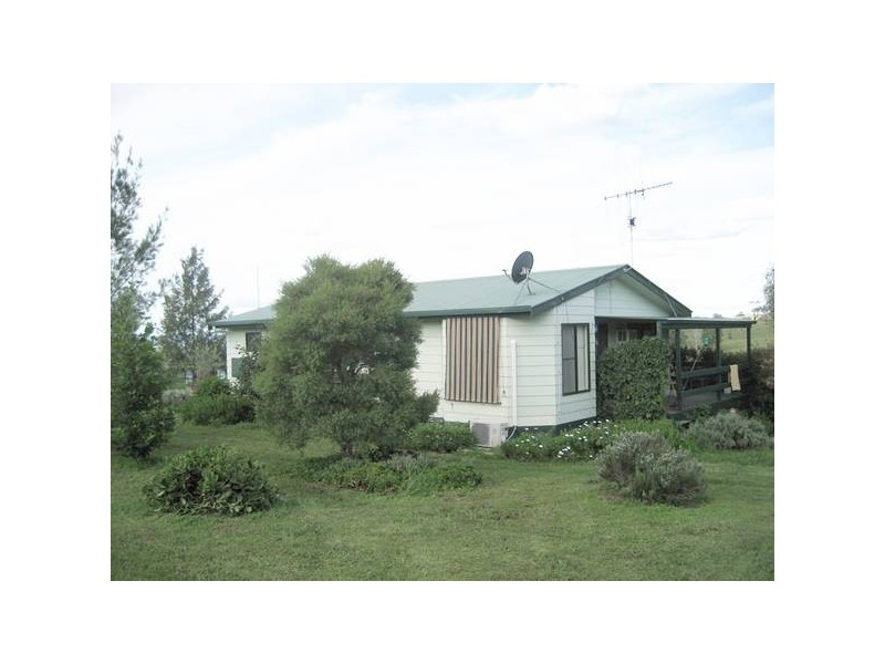 71 Tarrawingee Road, Molong NSW 2866