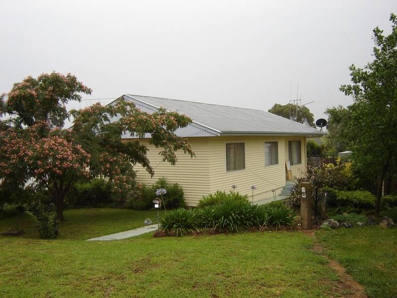 25 Park Street, Molong NSW 2866