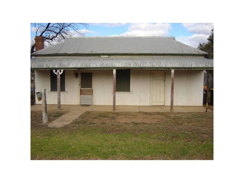 32 Cudal Street, Molong NSW 2866