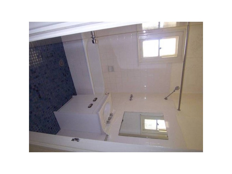 16 Railway Parade, Molong NSW 2866