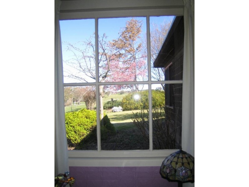 - Campbell Street, Newbridge NSW 2795