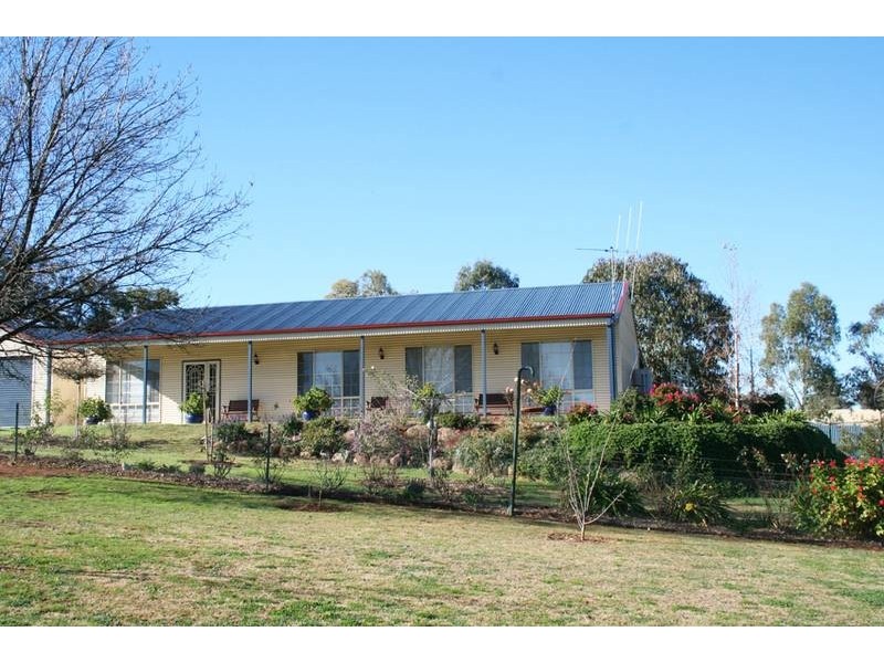 4 Hutton Street, Cargo NSW 2800