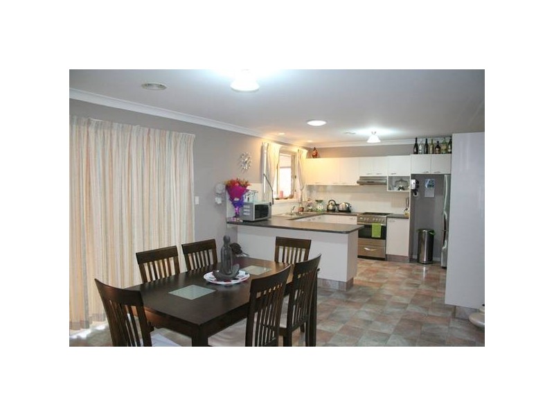6 Sunset Place, Orange NSW 2800