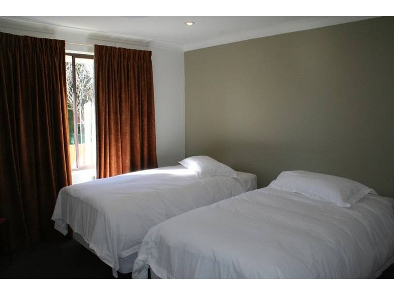 27 Dalton Street, Orange NSW 2800