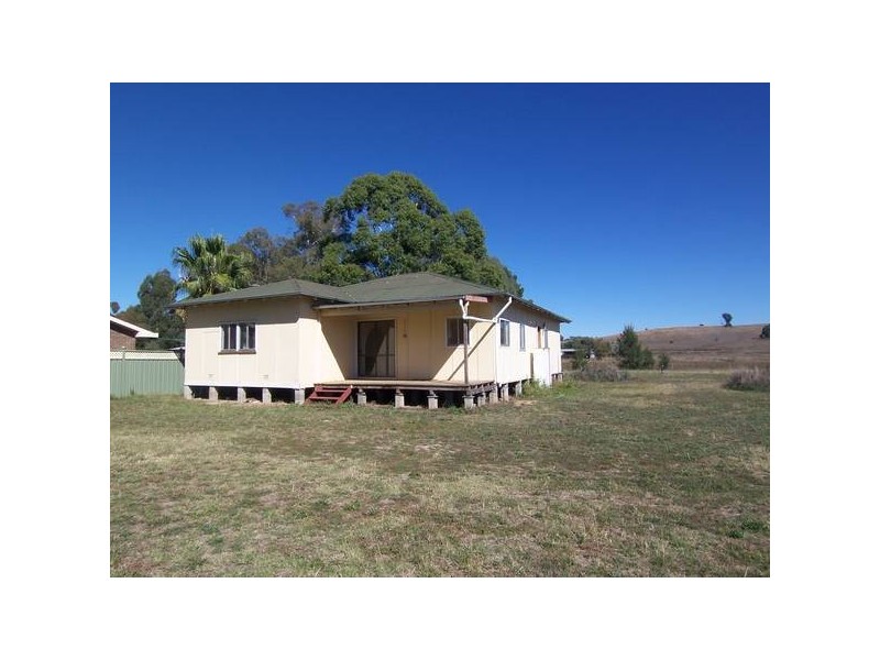 82 Obley Street, Cumnock NSW 2867