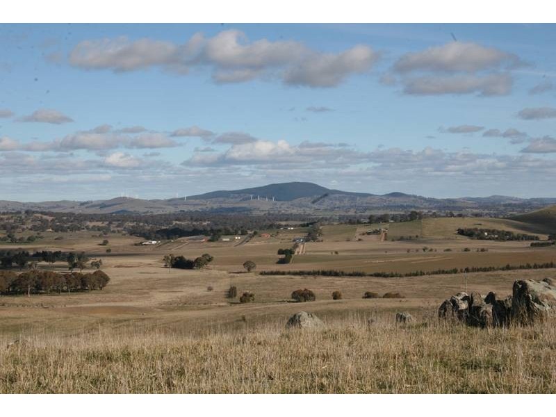 - Millthorpe Road, Orange NSW 2800