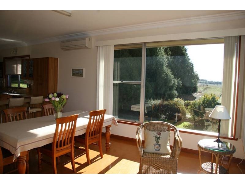 - Millthorpe Road, Orange NSW 2800