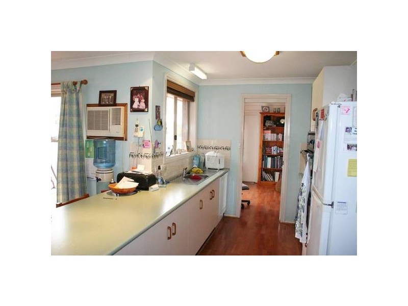 70 Turner Crescent, Orange NSW 2800