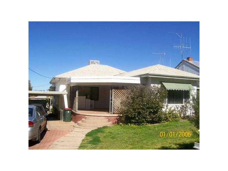 31 Rose Street, Parkes NSW 2870