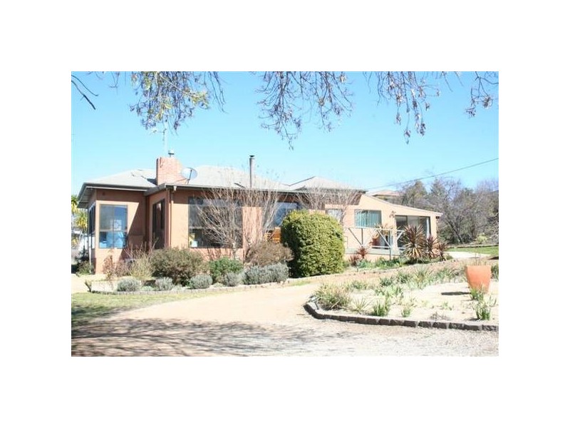 137 Market Street, Molong NSW 2866