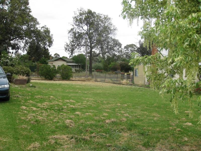 14 George Street, Manildra NSW 2865