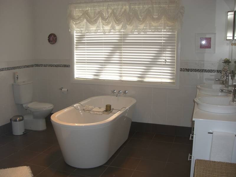 106 Speedy Street, Molong NSW 2866