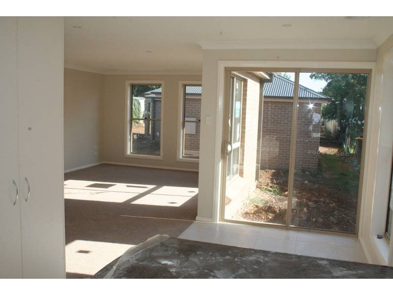 42 Franklin Road, Orange NSW 2800