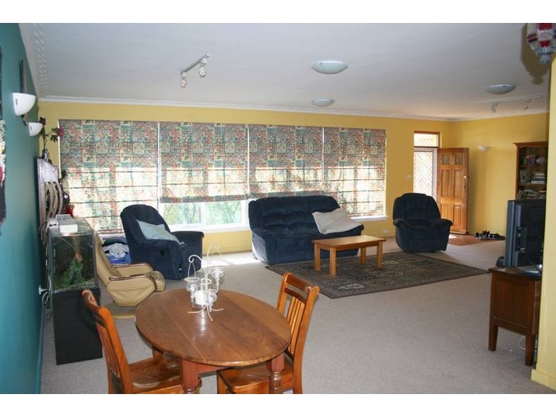 16 Rowan Street, Orange NSW 2800