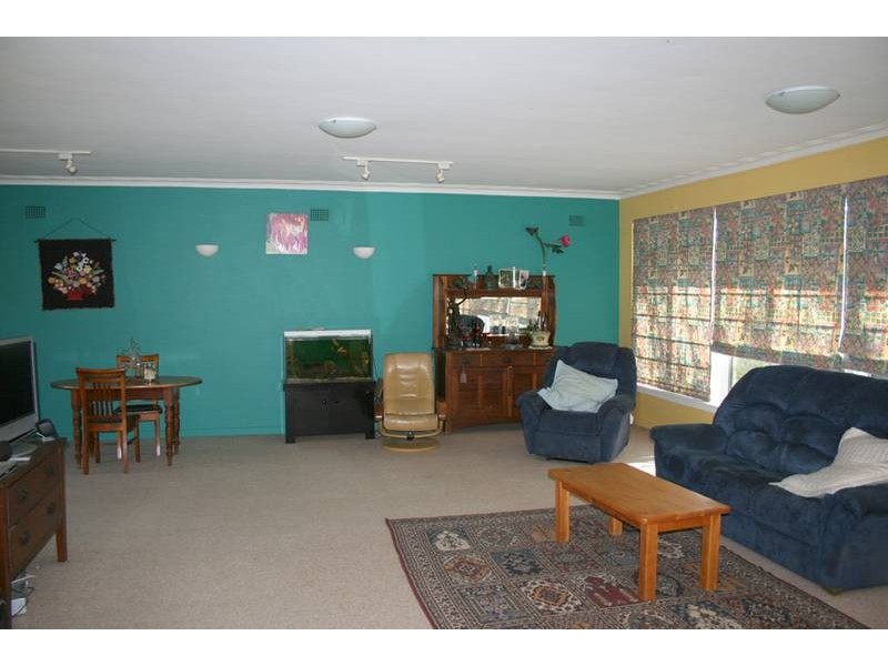 16 Rowan Street, Orange NSW 2800