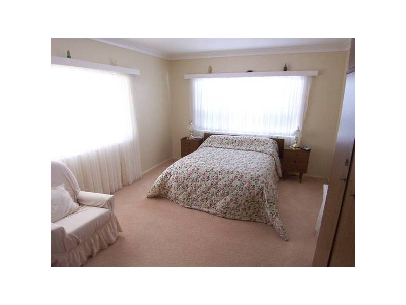 13 Bruce Street, Cumnock NSW 2867