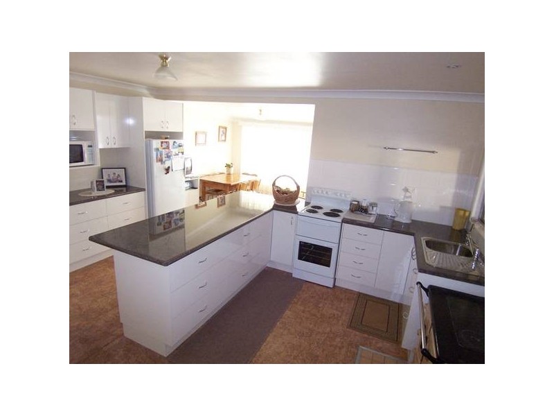 13 Bruce Street (Cumnock), Molong NSW 2866