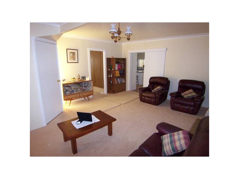13 Bruce Street (Cumnock), Molong NSW 2866