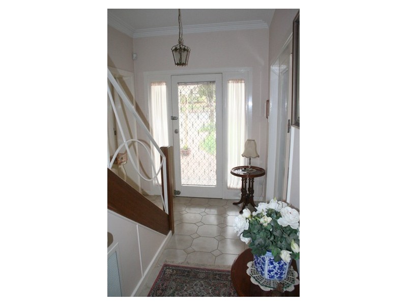 4 Linden Avenue, Orange NSW 2800