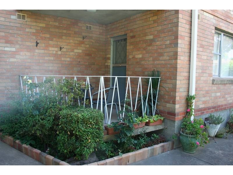 2/13 Torpy Street, Orange NSW 2800