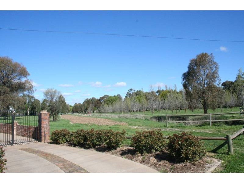 122 Woodward Street, Orange NSW 2800