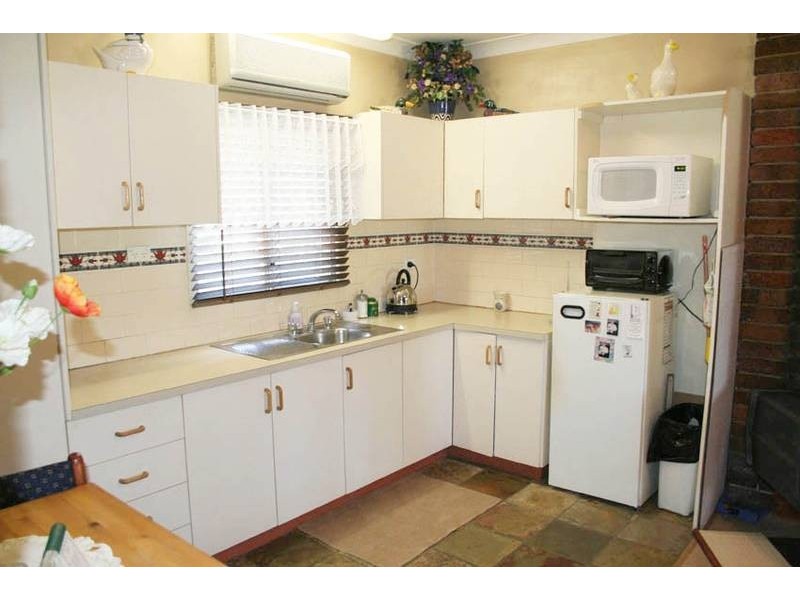 122 Woodward Street, Orange NSW 2800