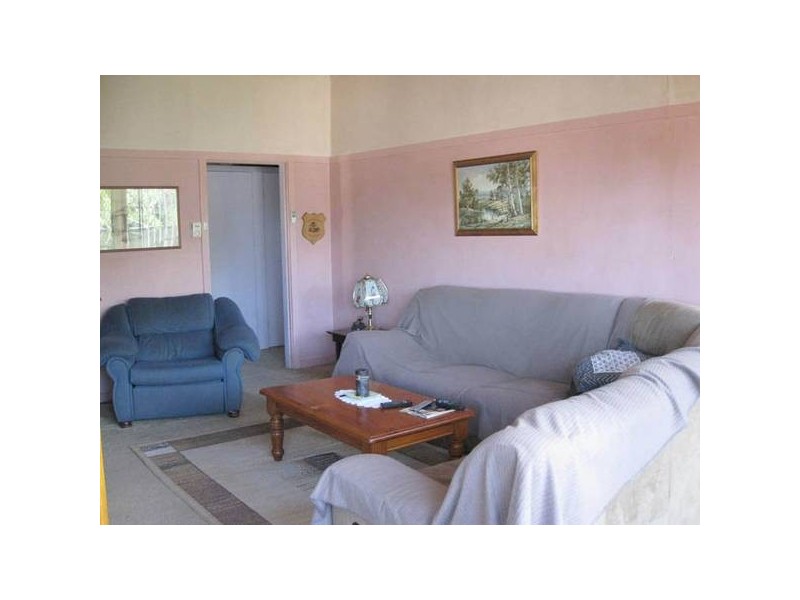 31 Wellington Street, Molong NSW 2866