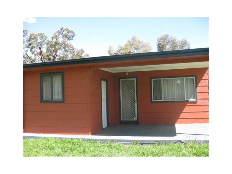 4 Lachlan Street (Yeoval), Molong NSW 2866