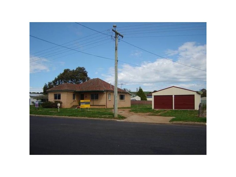 9 Gilchrist Street, Blayney NSW 2799