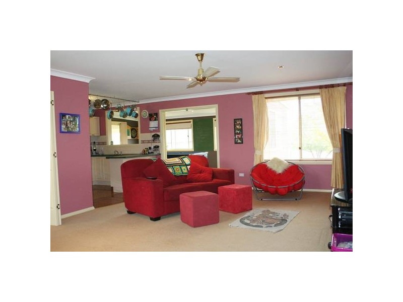 23 Turner Crescent, Orange NSW 2800