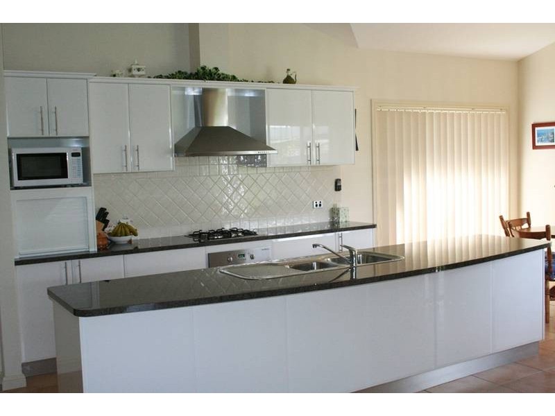 3 Avonlea Place, Orange NSW 2800