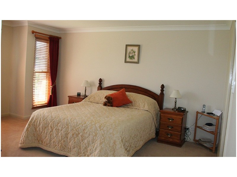 3 Avonlea Place, Orange NSW 2800