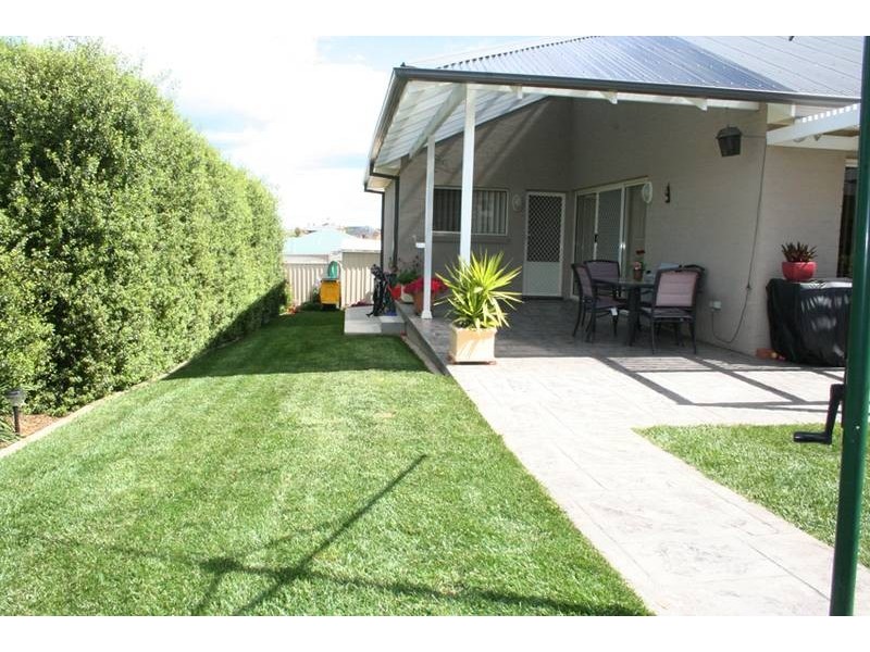 3 Avonlea Place, Orange NSW 2800