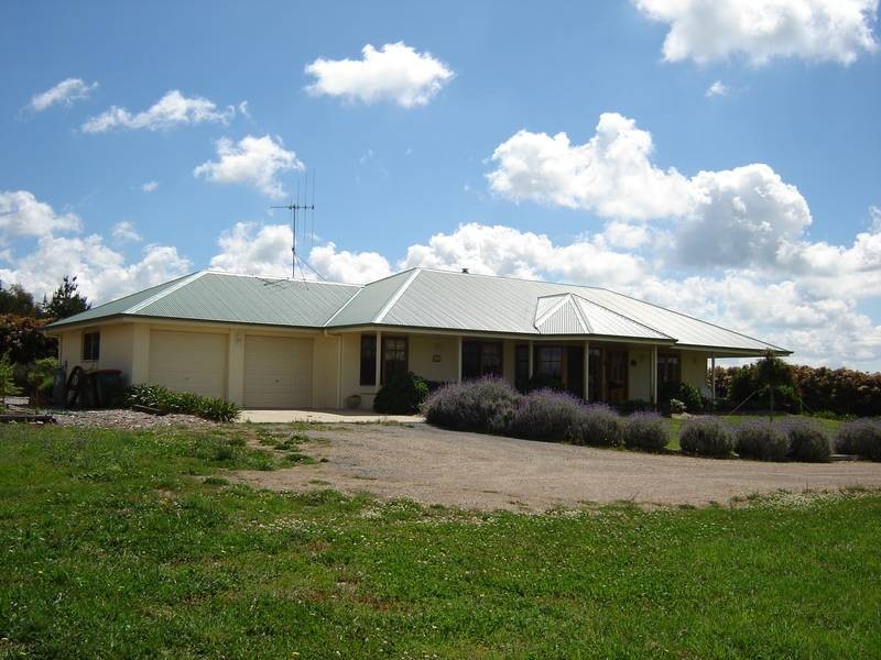 988 Browns Creek Road, Blayney NSW 2799