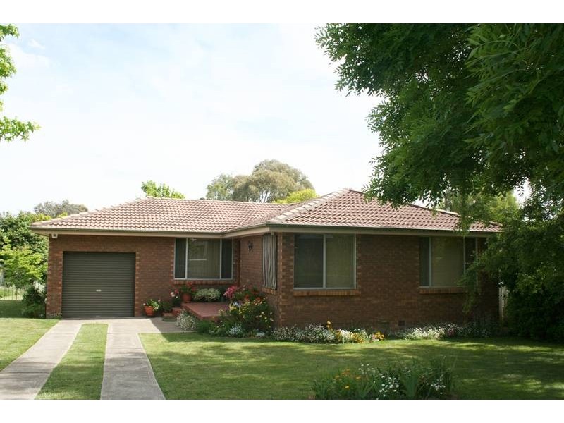 72 Margaret Street, Orange NSW 2800