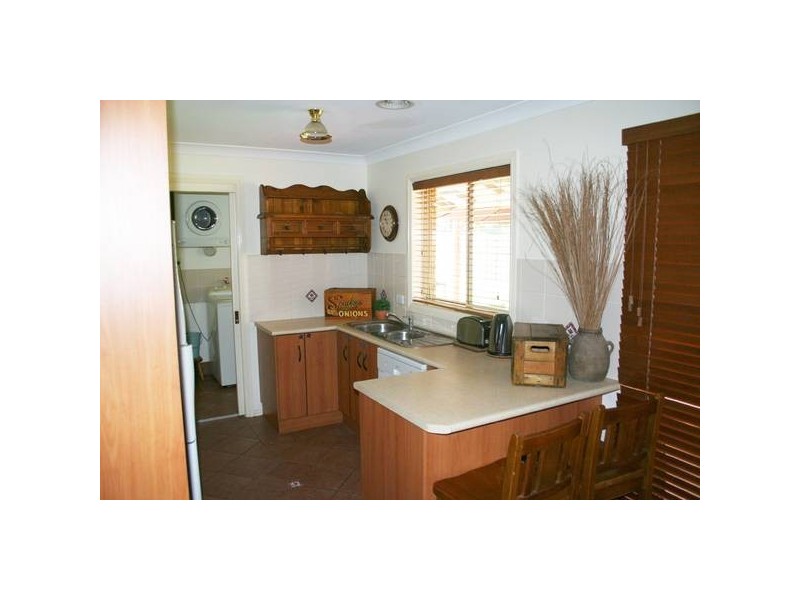 11 Cianfrano Place, Orange NSW 2800