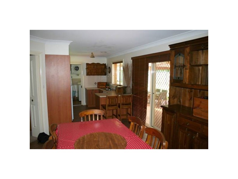 11 Cianfrano Place, Orange NSW 2800