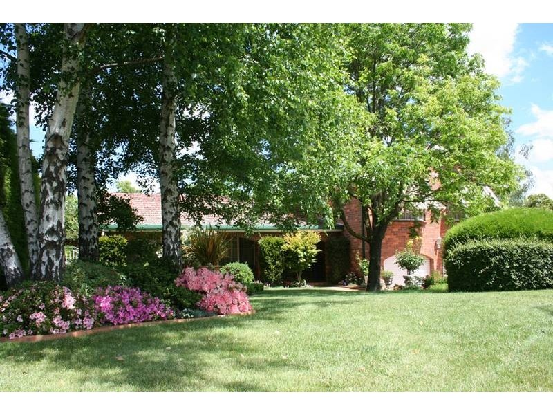 12 Kumali Circuit, Orange NSW 2800