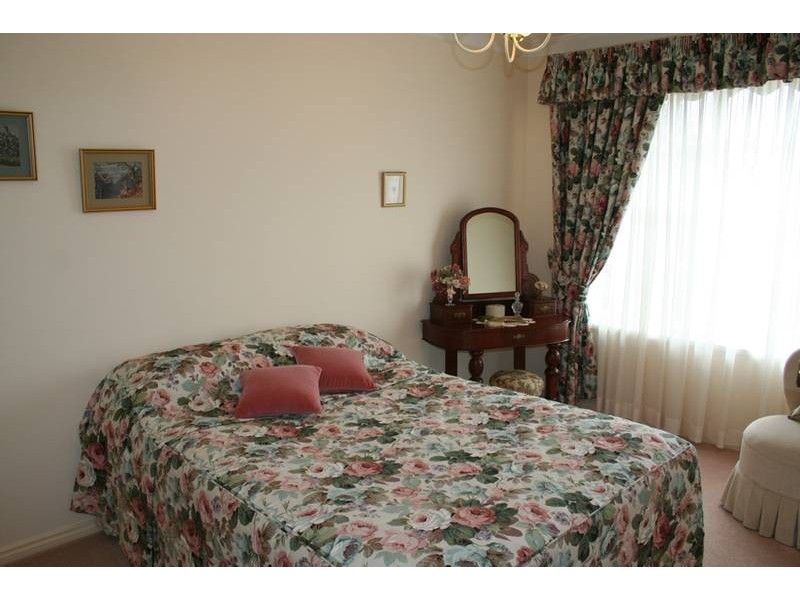 12 Kumali Circuit, Orange NSW 2800