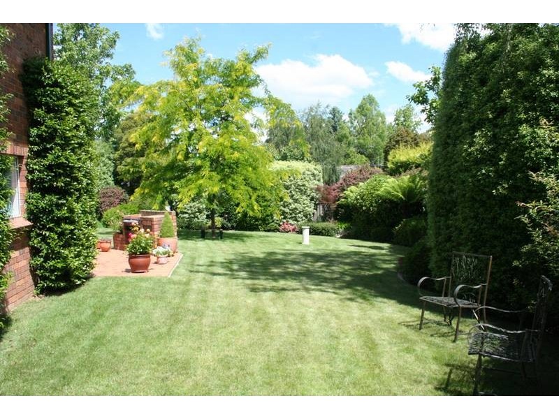 12 Kumali Circuit, Orange NSW 2800