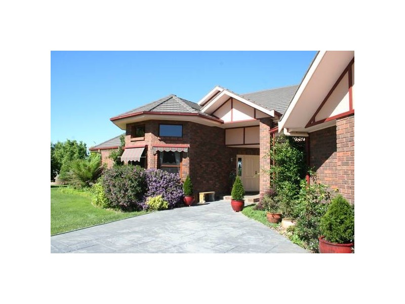 10 Illamatta Way, Orange NSW 2800
