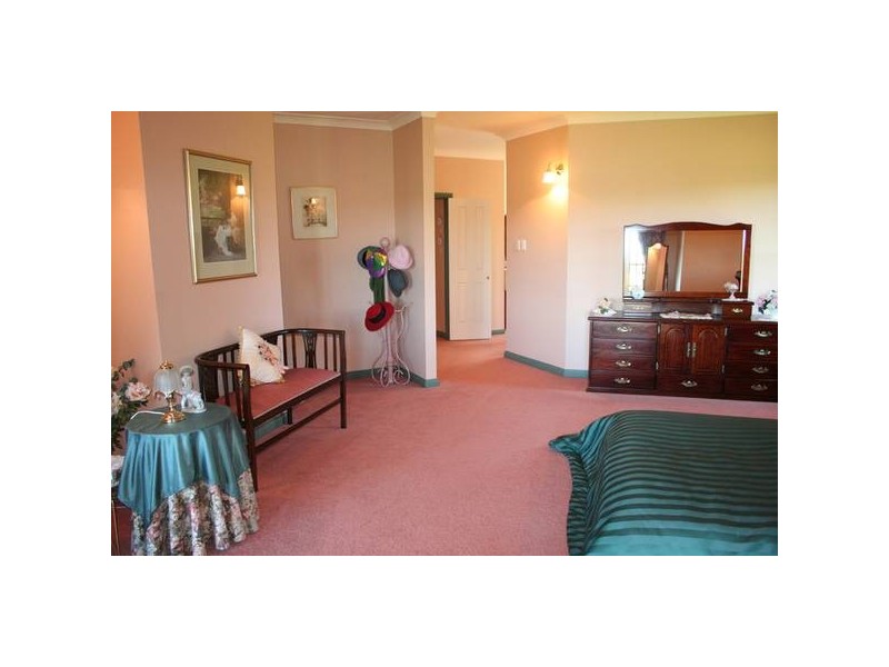 10 Illamatta Way, Orange NSW 2800