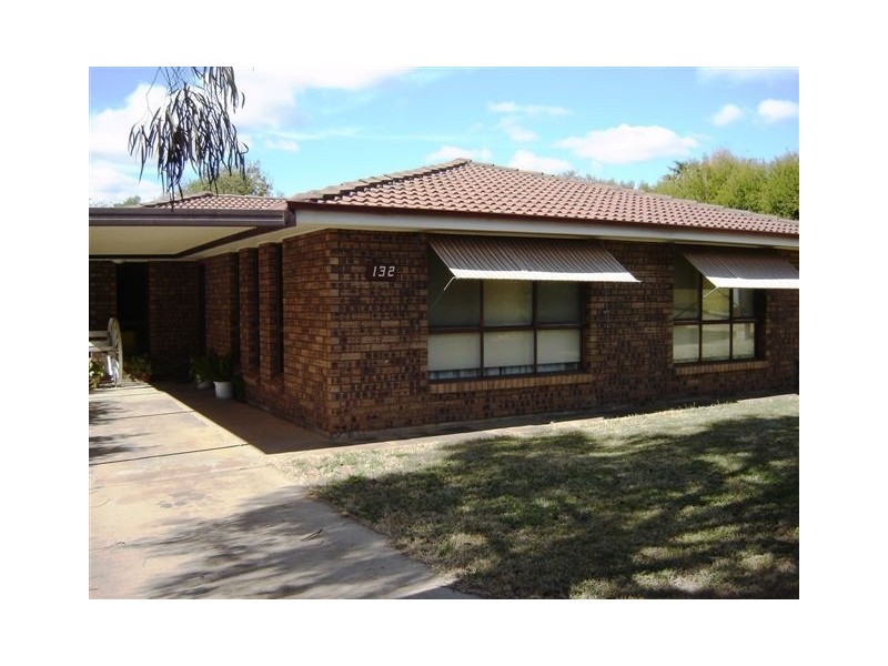 132 Edward Street, Molong NSW 2866