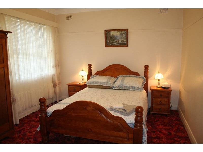 411 Summer Street East, Orange NSW 2800