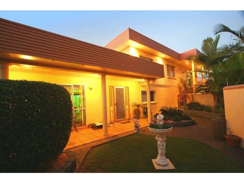 Avenell Heights QLD 4670