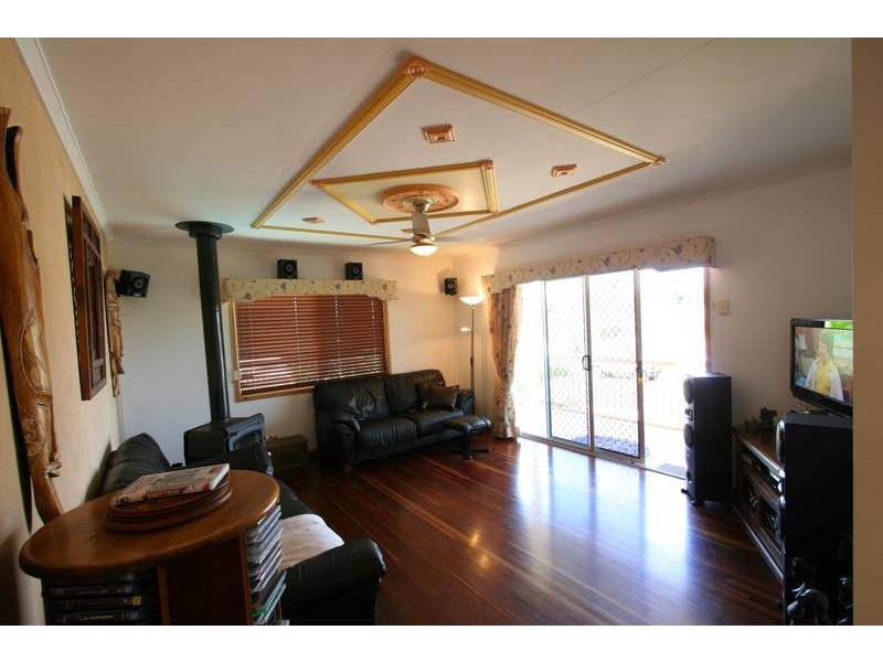 Avenell Heights QLD 4670