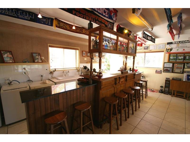 Avenell Heights QLD 4670