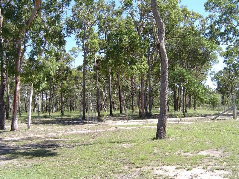 Moore Park Beach QLD 4670